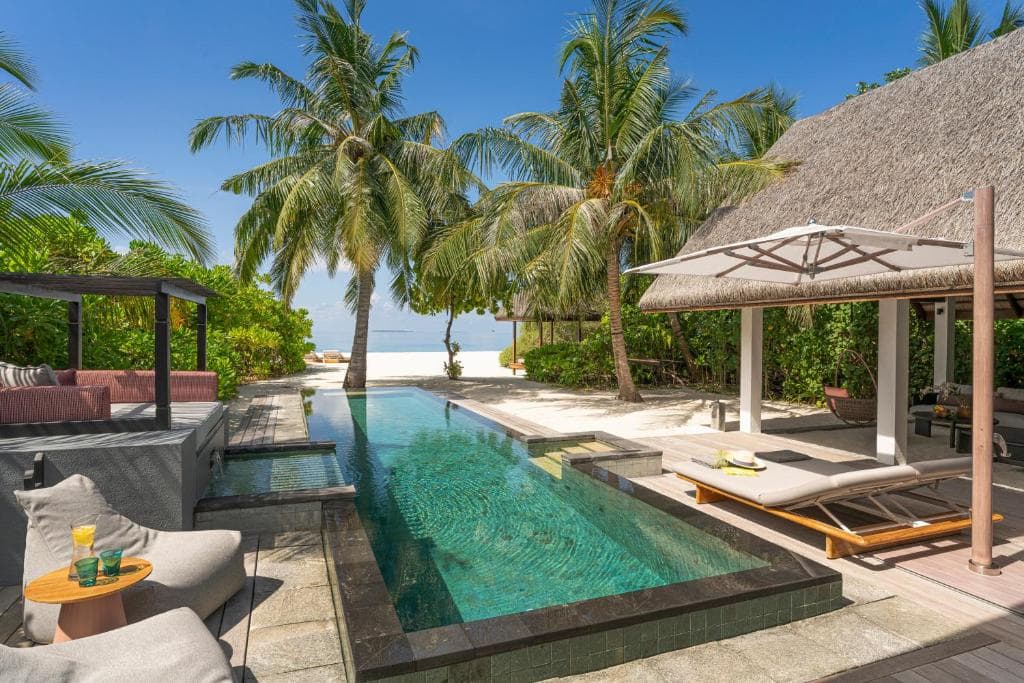 The Four Seasons Resort image 2